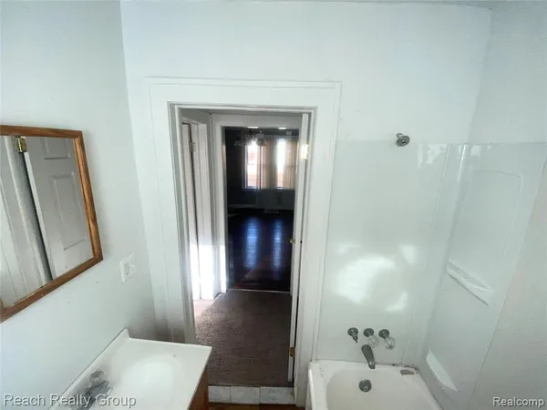 $94,900 | 20201 Ilene Street, Detroit, MI 48221