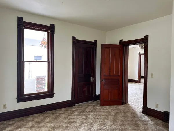 $114,900 | 408 North West Avenue, Freeport, IL 61032