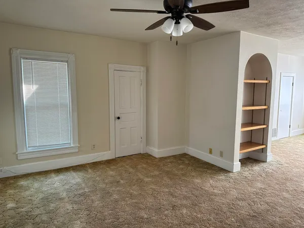 $114,900 | 408 North West Avenue, Freeport, IL 61032