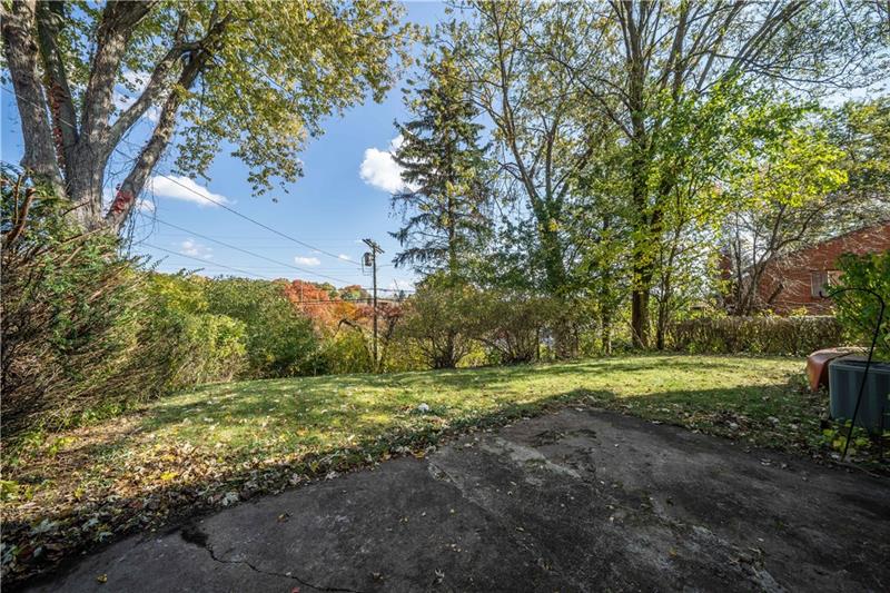 28 Rose Leaf Road Pittsburgh, PA 15220 - Photo 21 of 23 Gallery Image 21