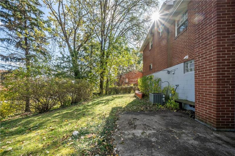 28 Rose Leaf Road Pittsburgh, PA 15220 - Photo 22 of 23 Gallery Image 22