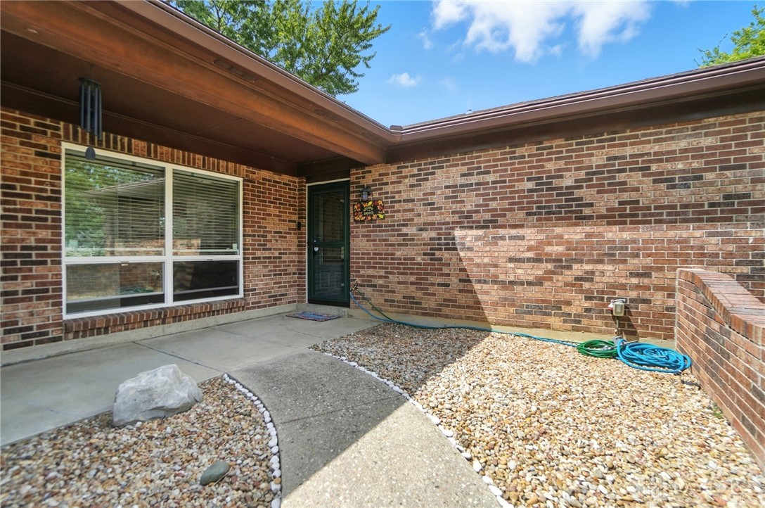 465 Grange Hall Road Beavercreek, OH 45430 - Photo 4 of 48