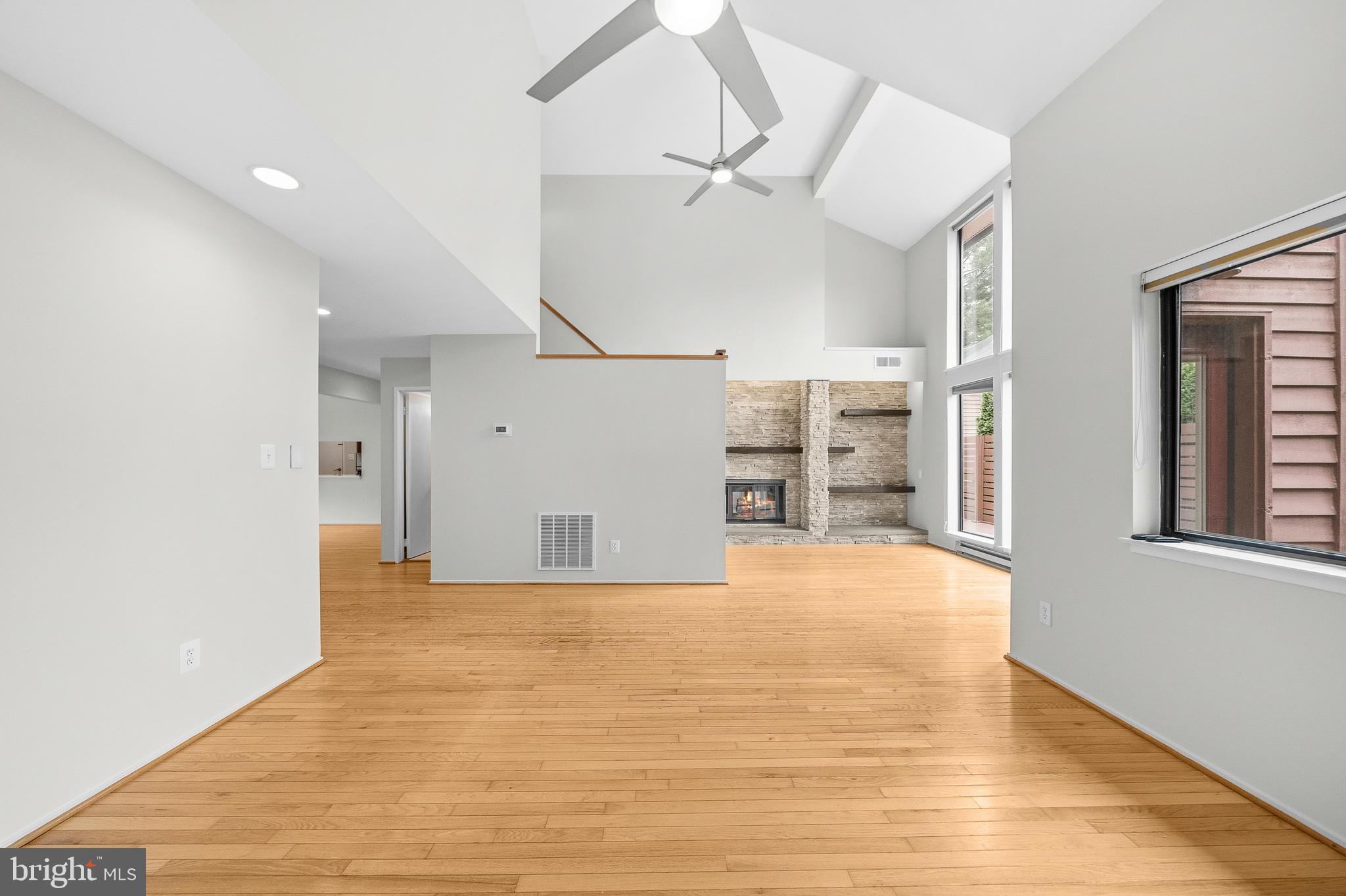 2105 South Bay Lane Reston, VA 20191 - Photo 25 of 71