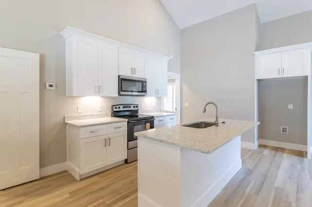 $249,900 | 2172 South Riverbend Road, Dalton, GA 30721