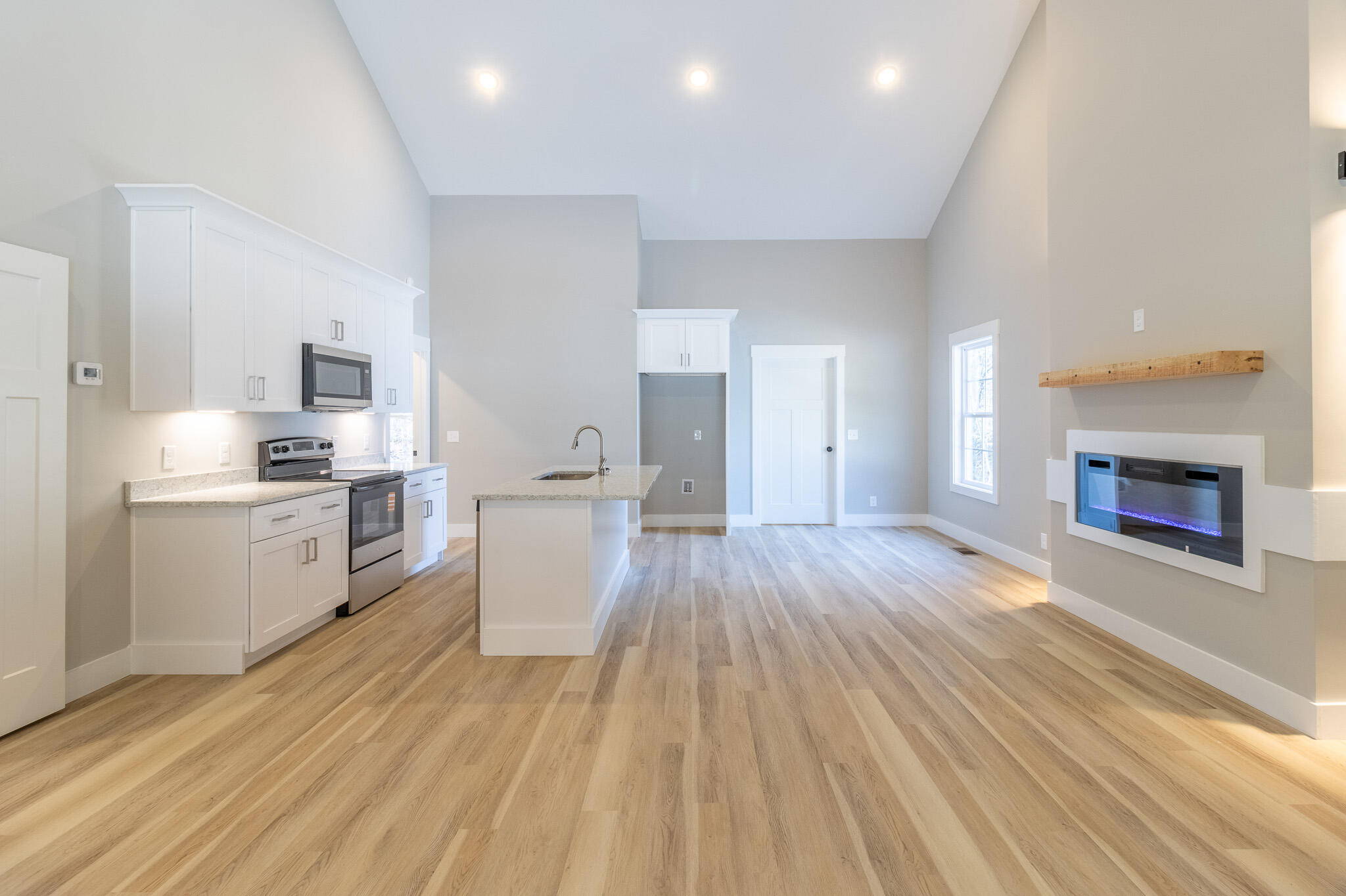 2172 South Riverbend Road Dalton, GA 30721 - Photo 7 of 21 _MG_0853-HDR