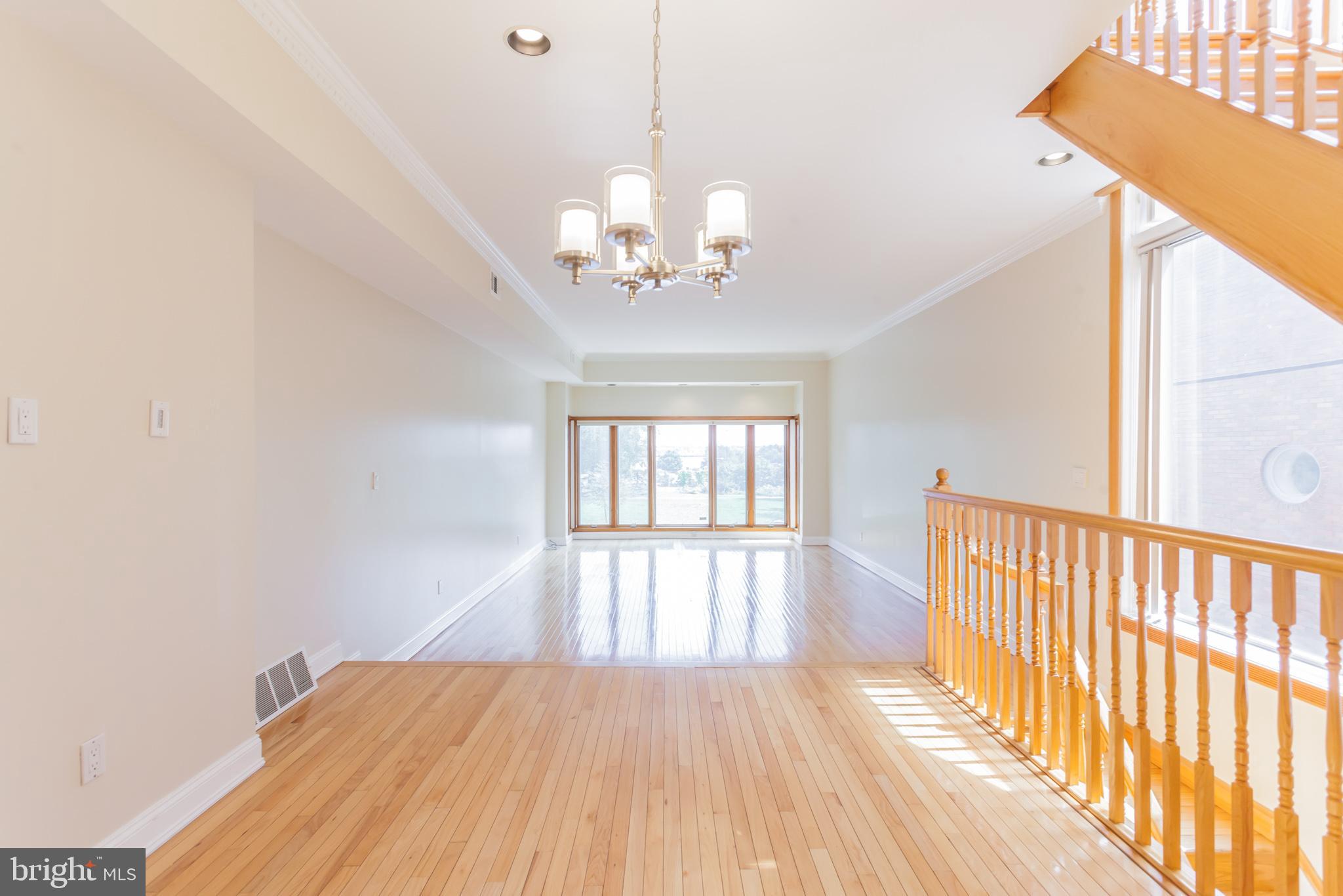 730 South Front Street, Unit R Philadelphia, PA 19147 - Photo 7 of 32 Dining Room looking into Living Room