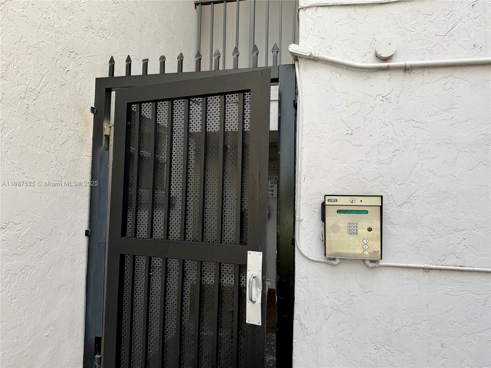 8101 Southwest 72nd Avenue, Unit 219W Miami, FL 33143 - Photo 6 of 30 a view of a balcony