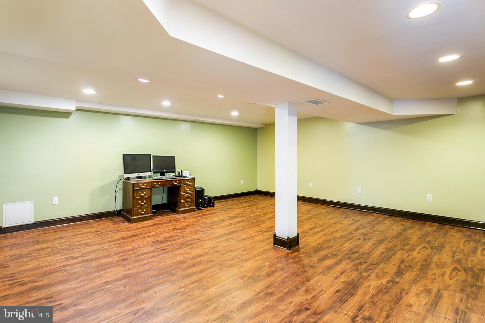 2730 Barrick Road Finksburg, MD 21048 - Photo 22 of 33 Large Multi Option Room - Use your imagination!