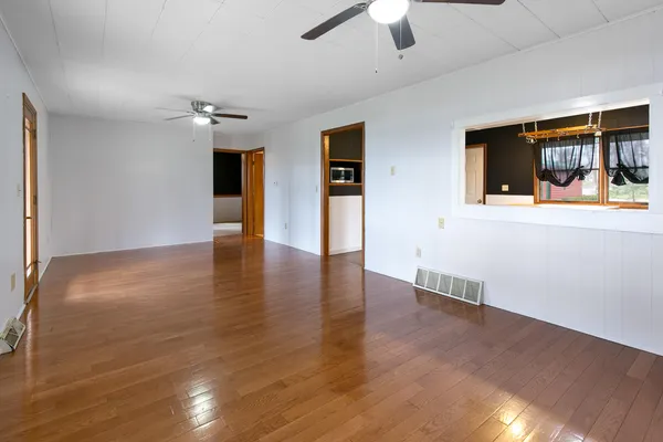 $269,900 | 67349 Crooked Creek Road, White Pigeon, MI 49099