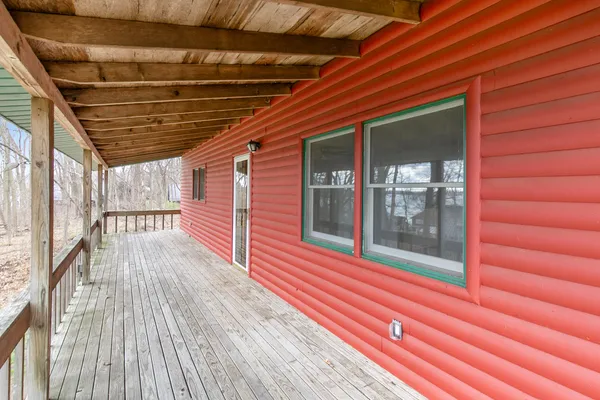 $269,900 | 67349 Crooked Creek Road, White Pigeon, MI 49099