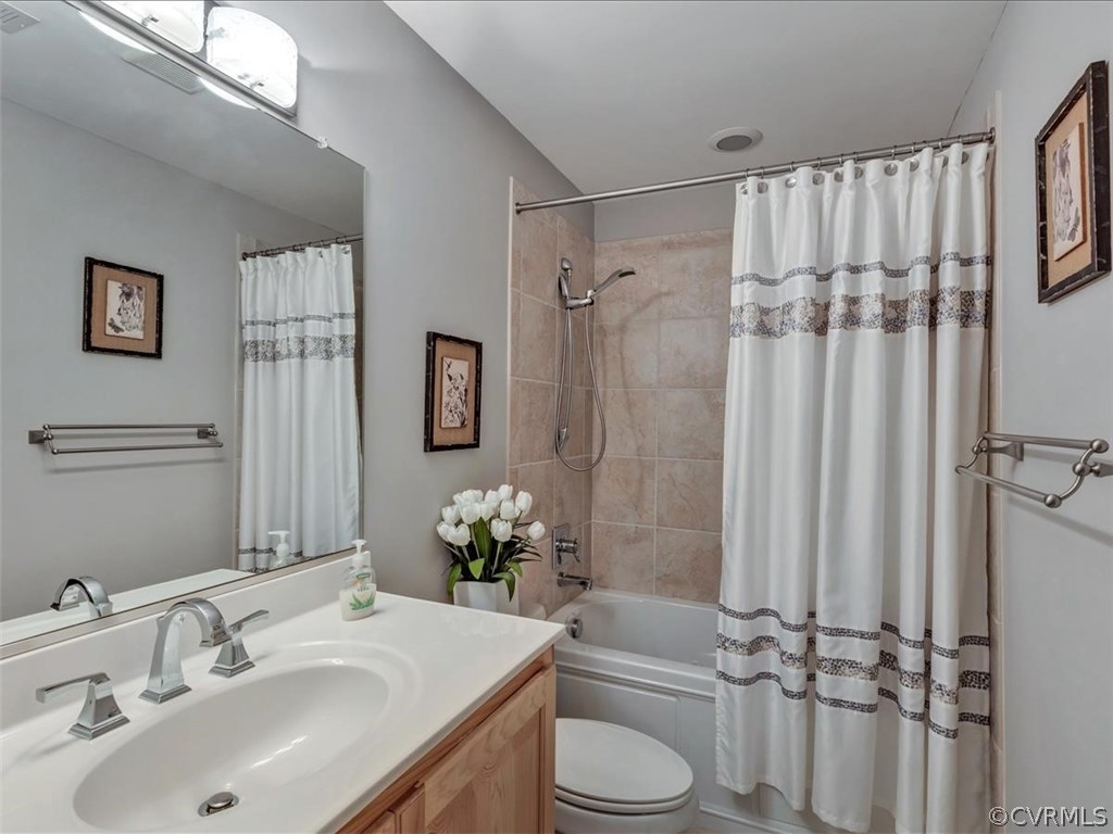 2366 Bel Crest Circle Midlothian, VA 23113 - Photo 24 of 37 a bathroom with a sink toilet and shower
