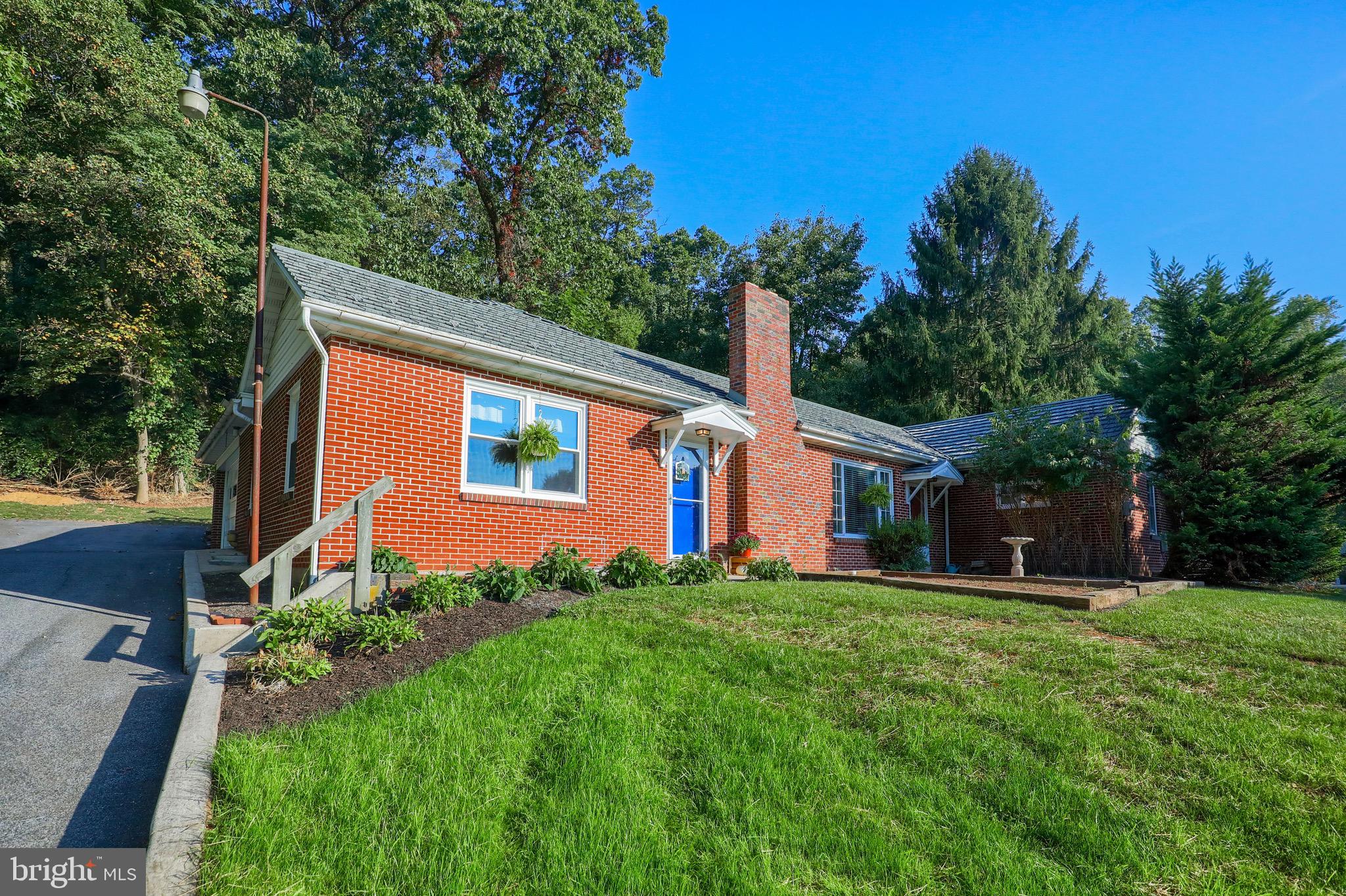 312 Ridge Avenue Ephrata, PA 17522 - Photo 6 of 35 Gallery Image 6