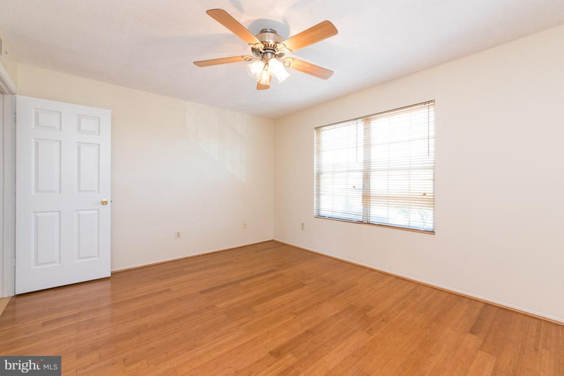 126 Fort Evans Road Southeast, Unit E Leesburg, VA 20175 - Photo 12 of 25 Bedroom (Master)
