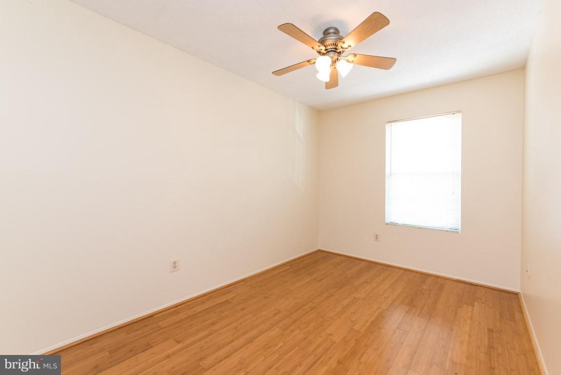 126 Fort Evans Road Southeast, Unit E Leesburg, VA 20175 - Photo 16 of 25 Bedroom