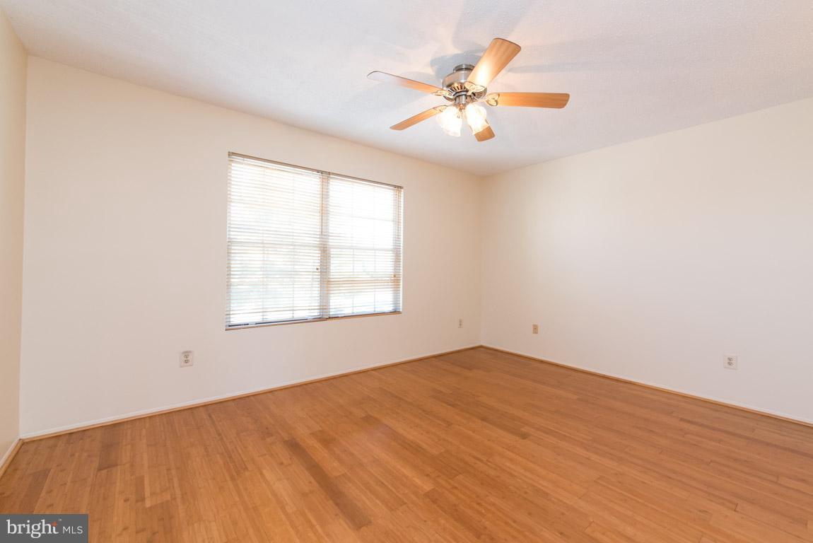 126 Fort Evans Road Southeast, Unit E Leesburg, VA 20175 - Photo 10 of 25 Bedroom (Master)