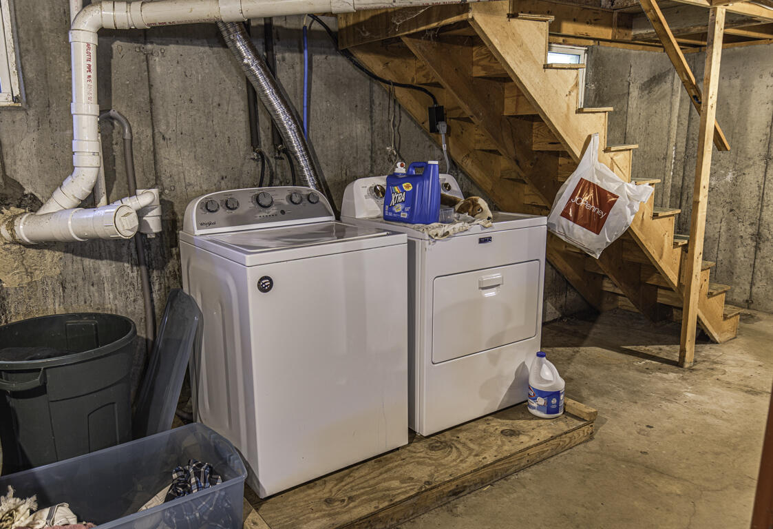 450 Station Road Bradford, ME 04410 - Photo 21 of 29 001s