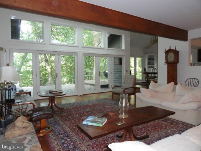 12391 Barrett Farm Road Worton, MD 21678 - Photo 17 of 22 Living Room