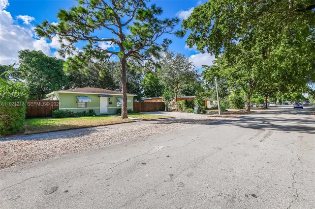 $2,150 | 13590 Northwest 5th Avenue, North Miami, FL 33168