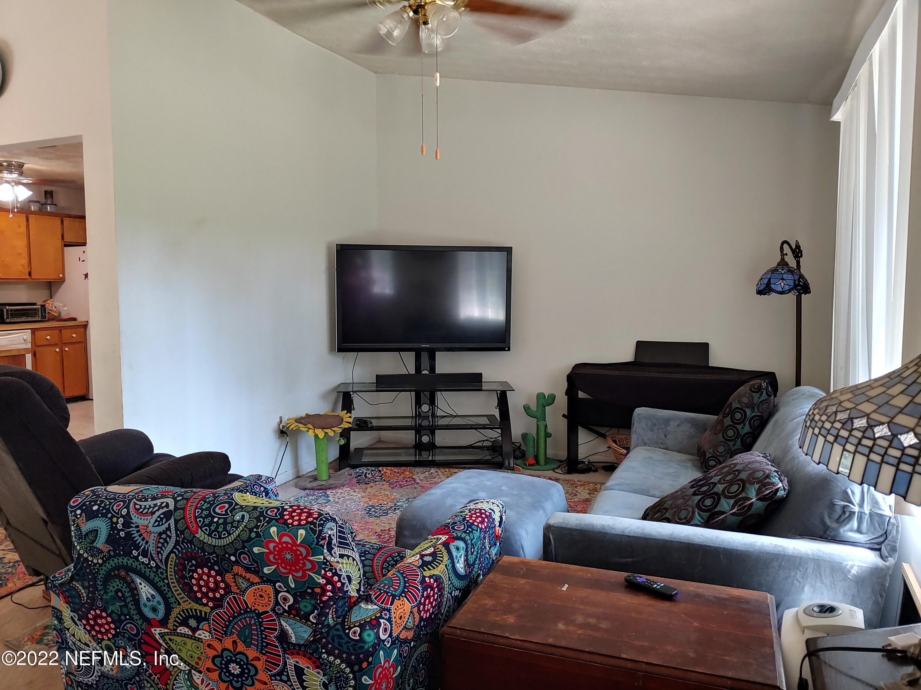 96692 Blackrock Road Yulee, FL 32097 - Photo 5 of 19 livingroom