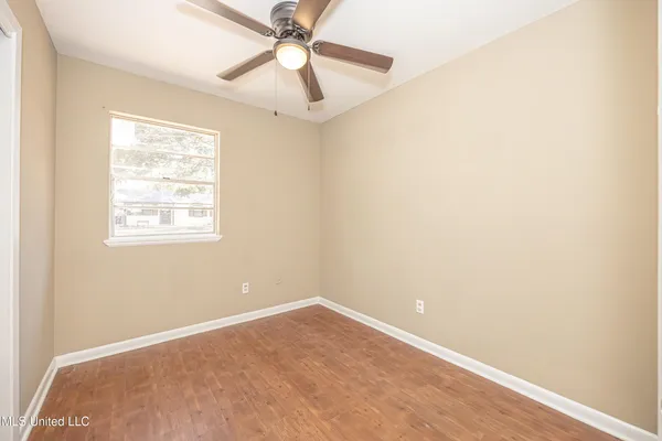 $1,400 | 105 Hickory Drive, Ocean Springs, MS 39564