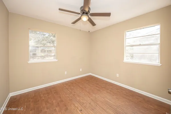 $1,400 | 105 Hickory Drive, Ocean Springs, MS 39564