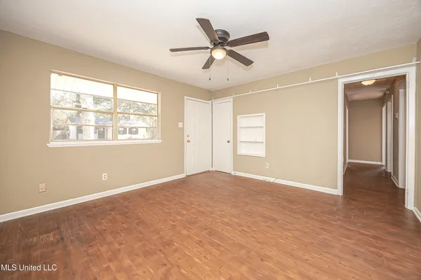 $1,400 | 105 Hickory Drive, Ocean Springs, MS 39564