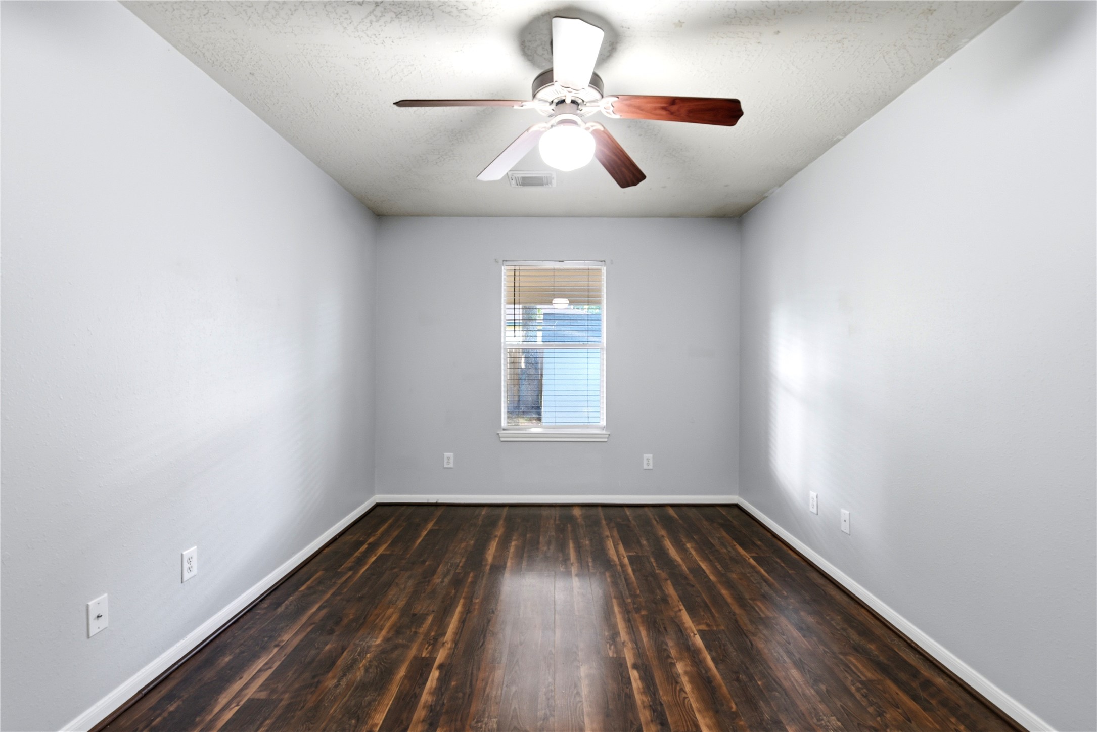 1707 Longview Street Conroe, TX 77301 - Photo 14 of 24