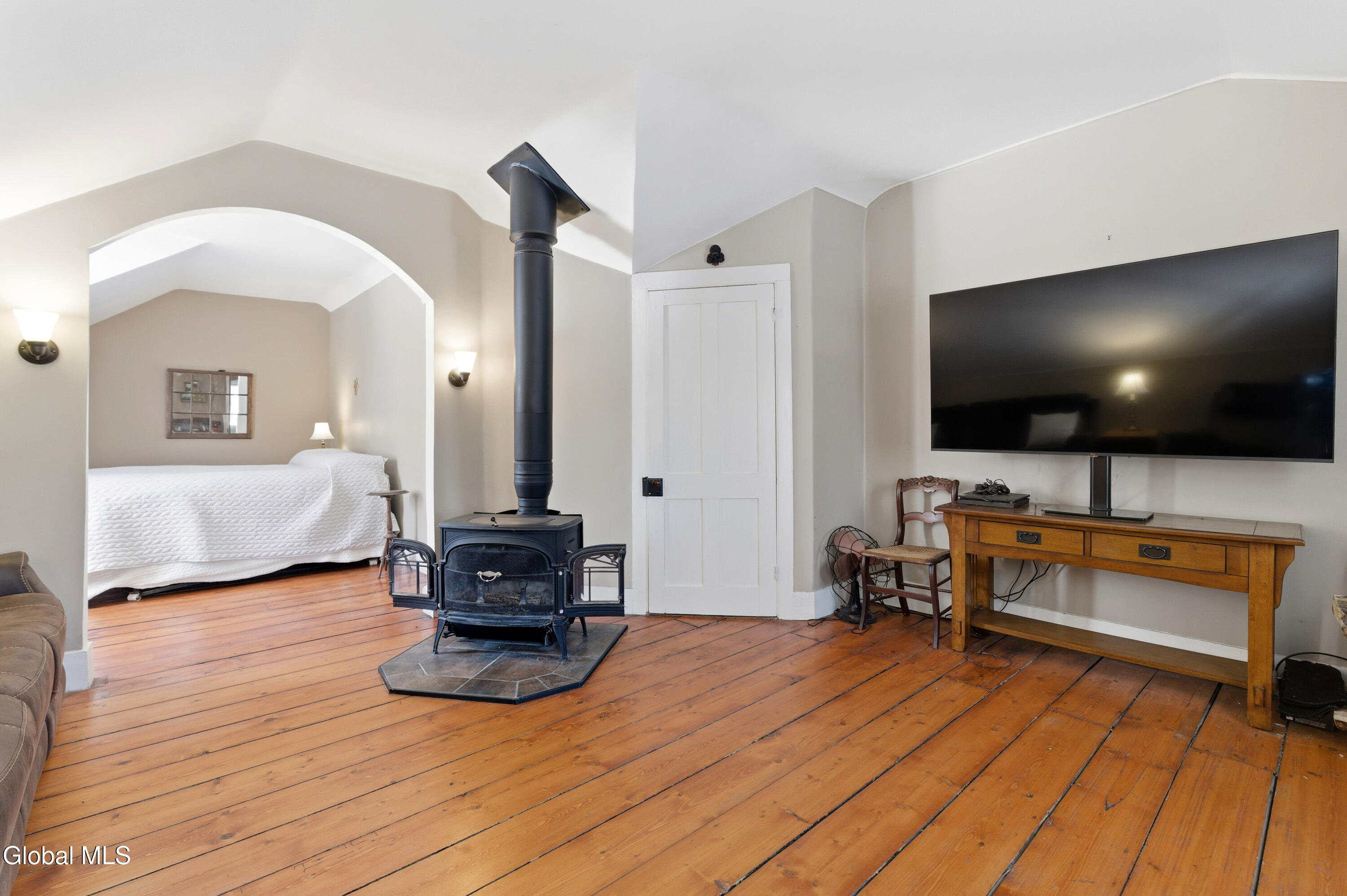 797 Western Road Schodack, NY 12033 - Photo 22 of 57 Bdrm_Sitting Area_2ndFl