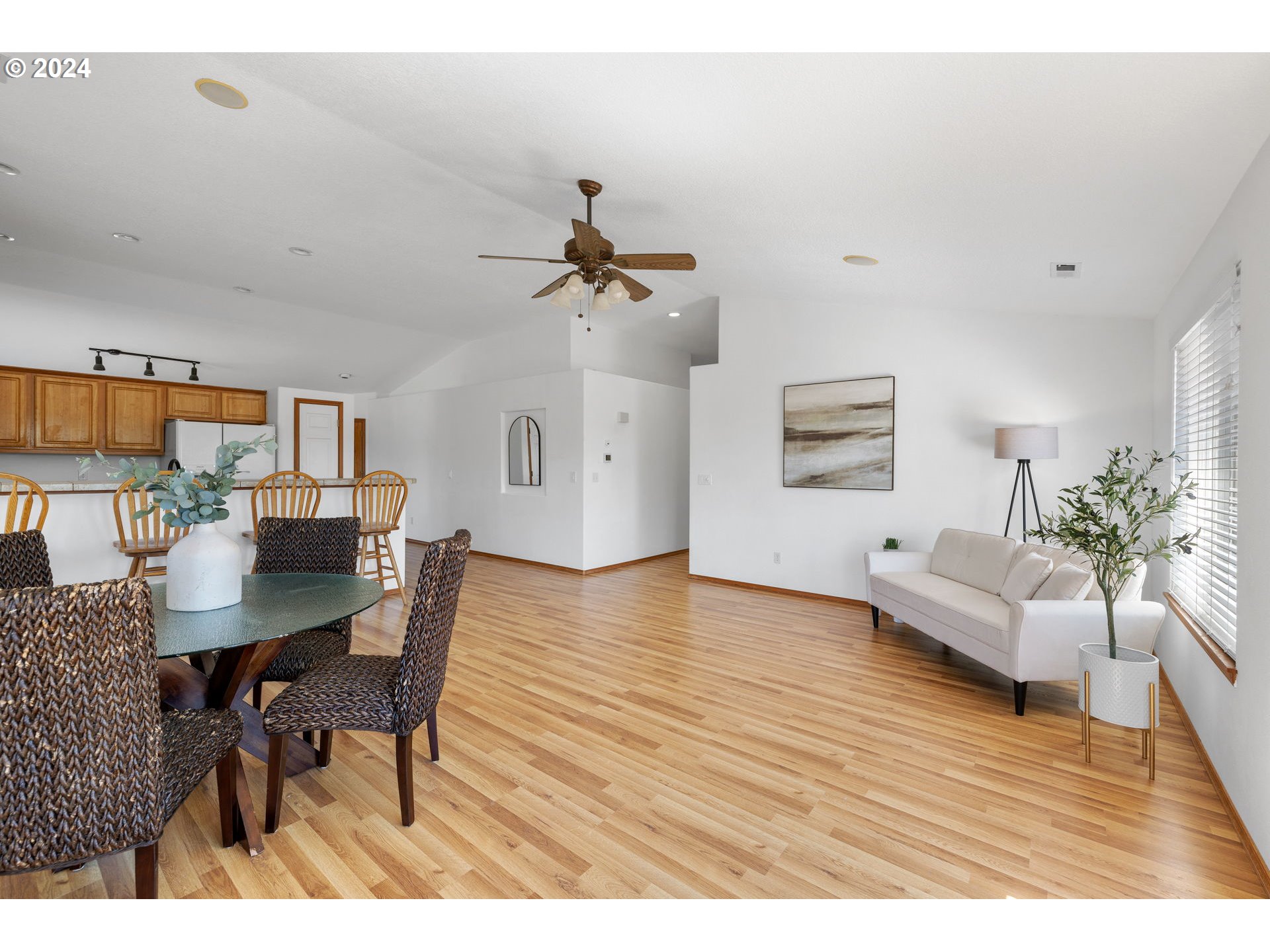 4806 R Drive Washougal, WA 98671 - Photo 12 of 38 Gallery Image 12