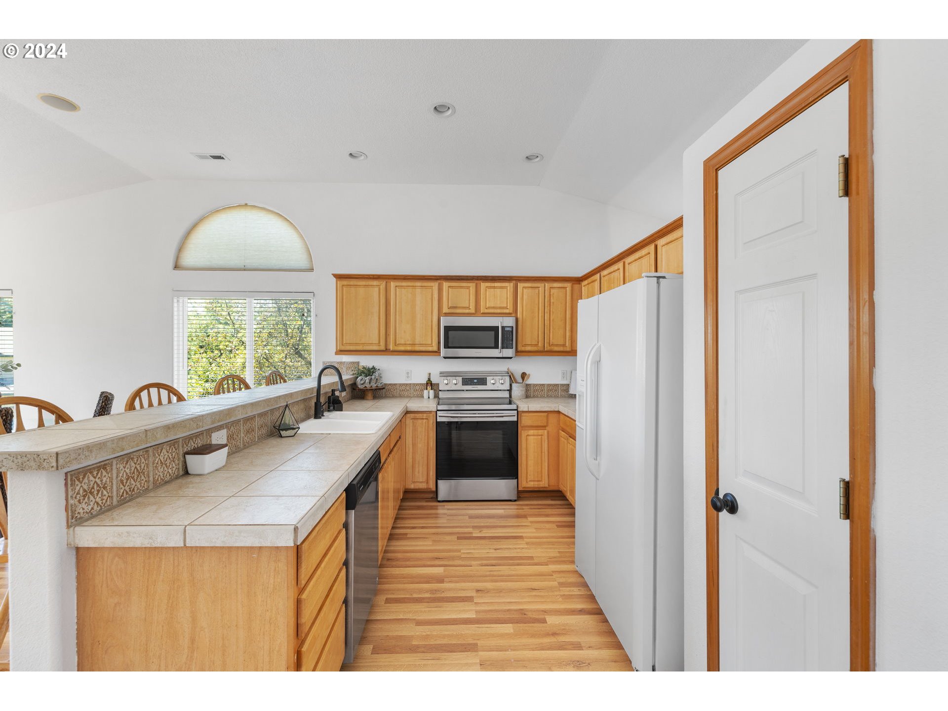 4806 R Drive Washougal, WA 98671 - Photo 9 of 38 Gallery Image 9