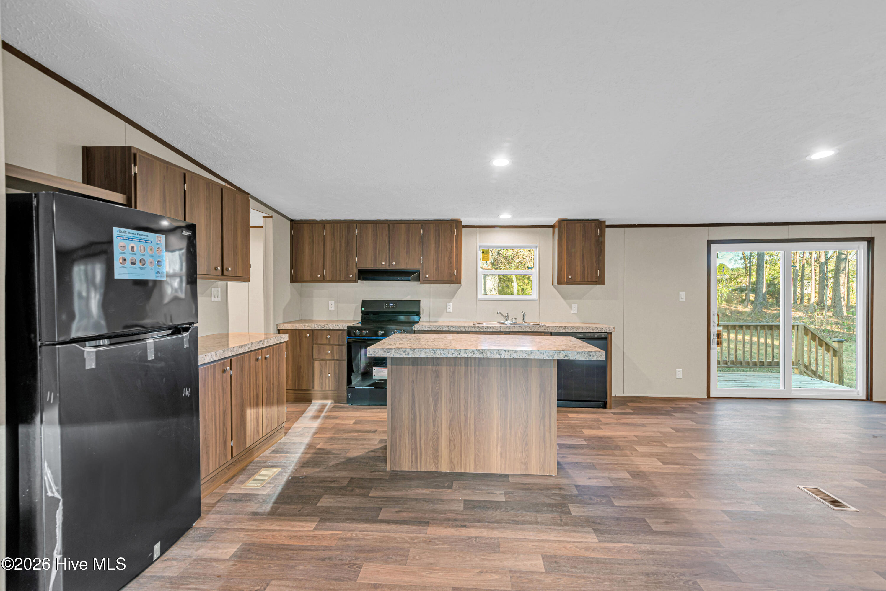 724 Gurganus Road Maple Hill, NC 28454 - Photo 2 of 34 DSC_9078