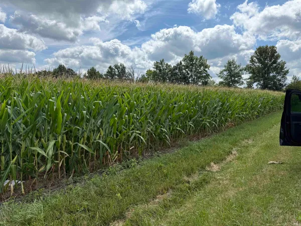 $100,000 | 300 North E Road, Decatur, IN 46733