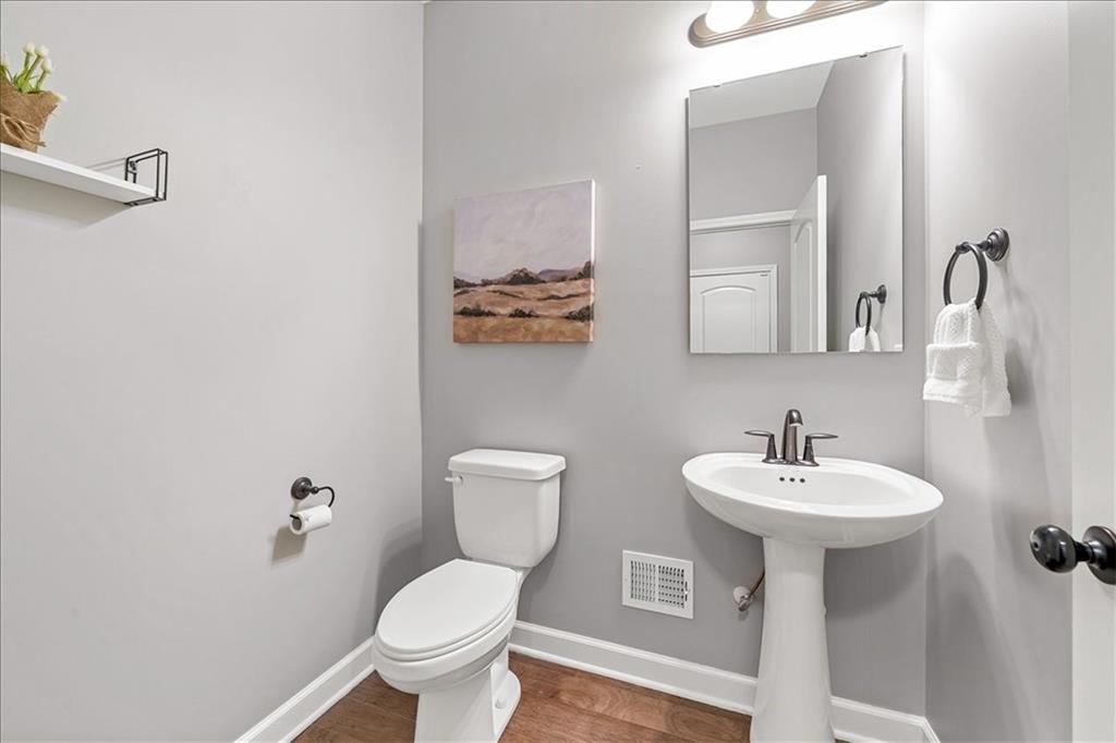 19004 Skyview Lane Spring Hill, KS 66083 - Photo 12 of 33