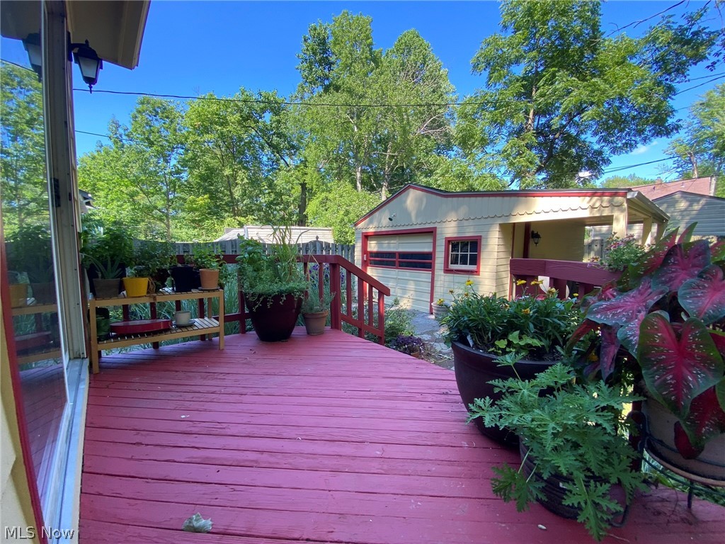 1687 Crest Road Cleveland Heights, OH 44121 - Photo 32 of 35