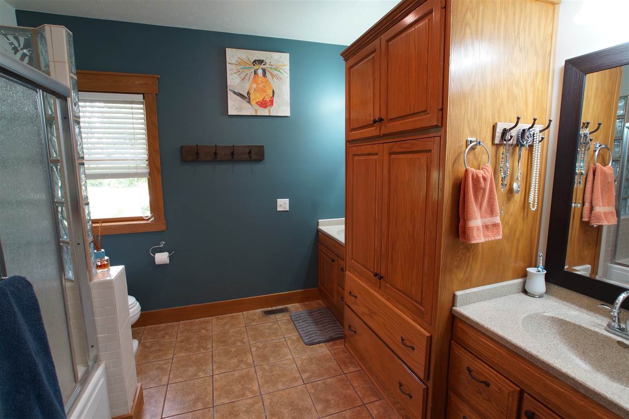 921 South Zimmer Road Warsaw, IN 46580 - Photo 15 of 29 Gallery Image 15