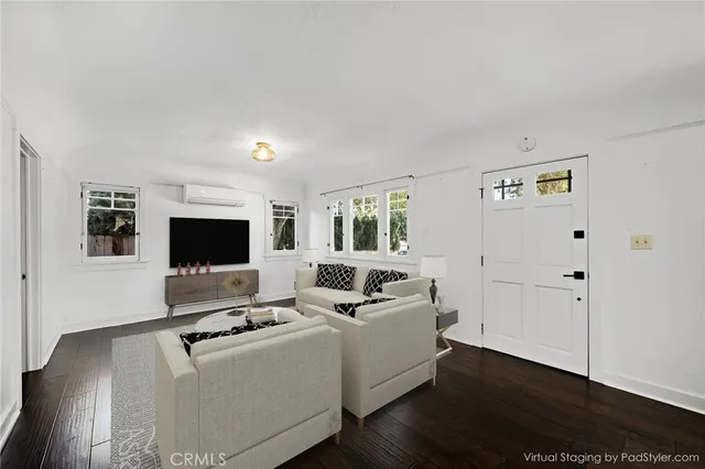 $900,000 | 2325 White Street, Pasadena, CA 91107