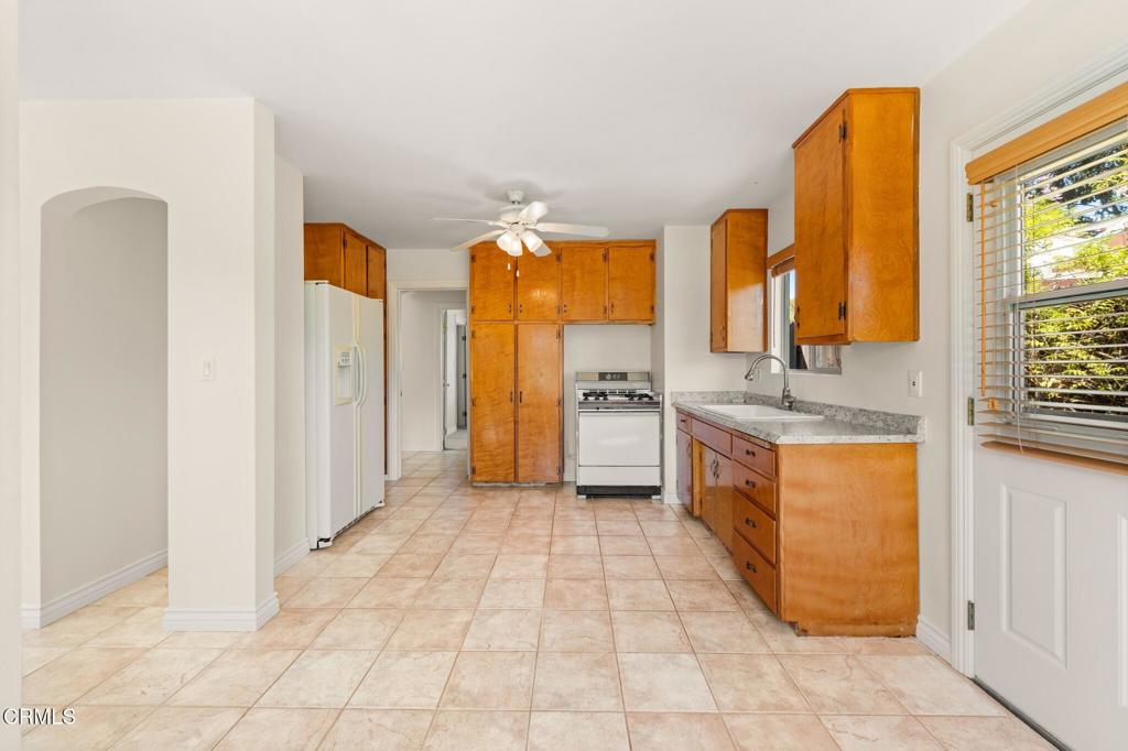 53 Prospect Street Oak View, CA 93022 - Photo 13 of 32 53PROSPECT-07