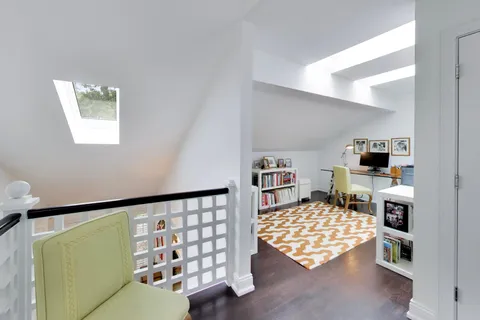 $910,000 | 32 Warrington Drive, Lake Bluff, IL 60044