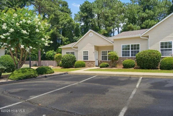 $289,000 | 101 East Rhode Island Avenue, Unit M, Southern Pines, NC 28387