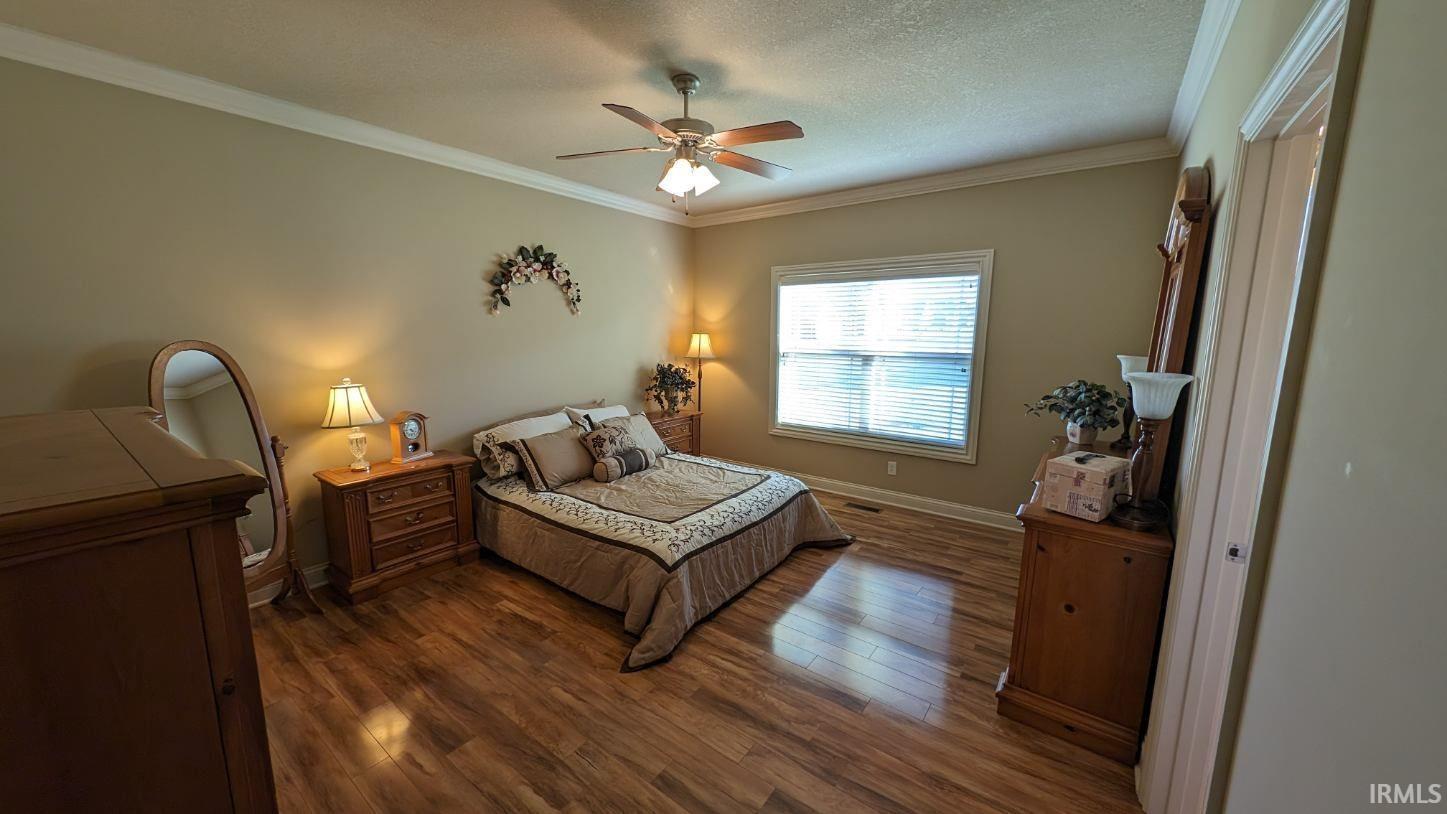 4208 Huntington Ridge Circle Newburgh, IN 47630 - Photo 11 of 36 Gallery Image 11