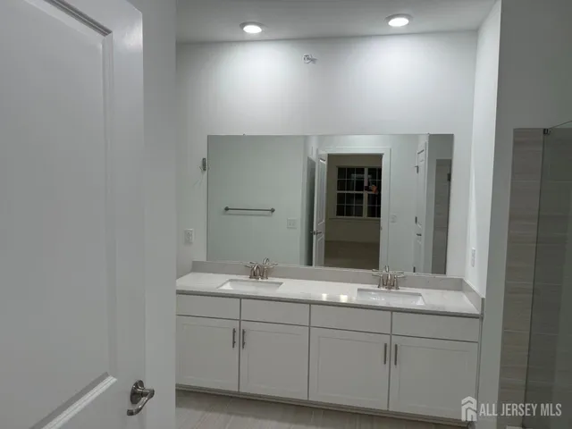 $3,000 | 1138 Vanderbergh Boulevard, Monroe Township, NJ 08831