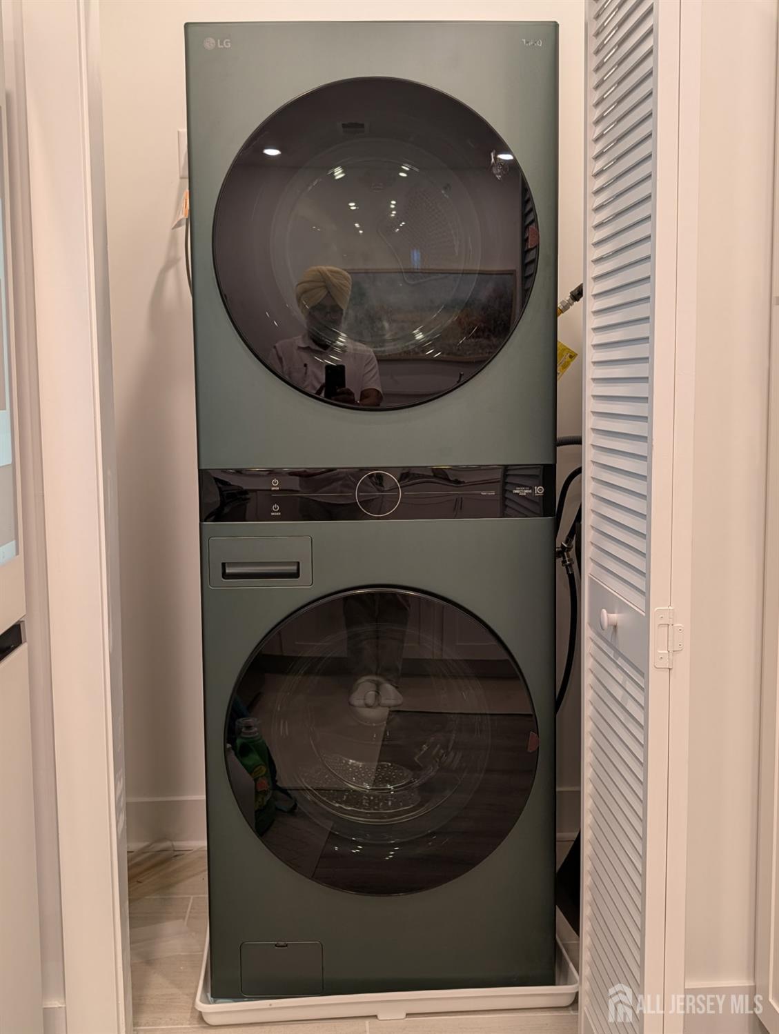 1138 Vanderbergh Boulevard Monroe Township, NJ 08831 - Photo 33 of 38