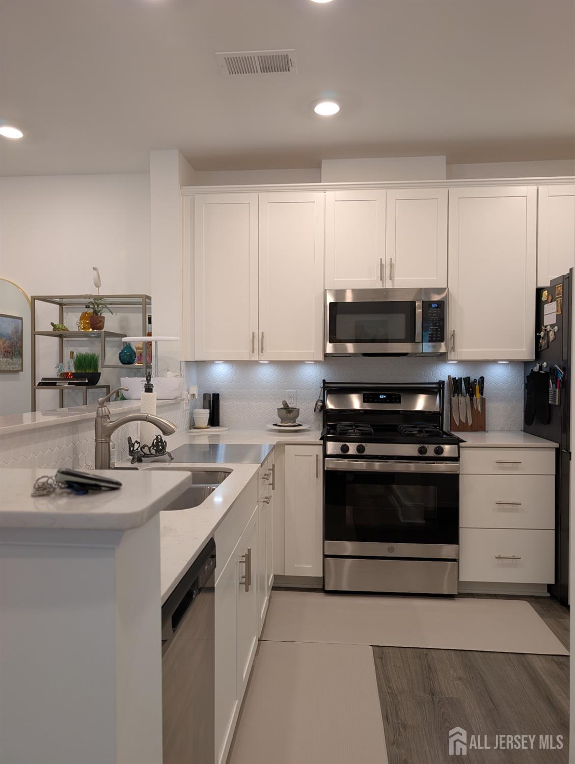 1138 Vanderbergh Boulevard Monroe Township, NJ 08831 - Photo 37 of 38