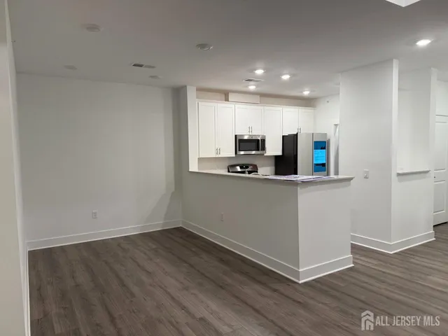 $3,000 | 1138 Vanderbergh Boulevard, Monroe Township, NJ 08831