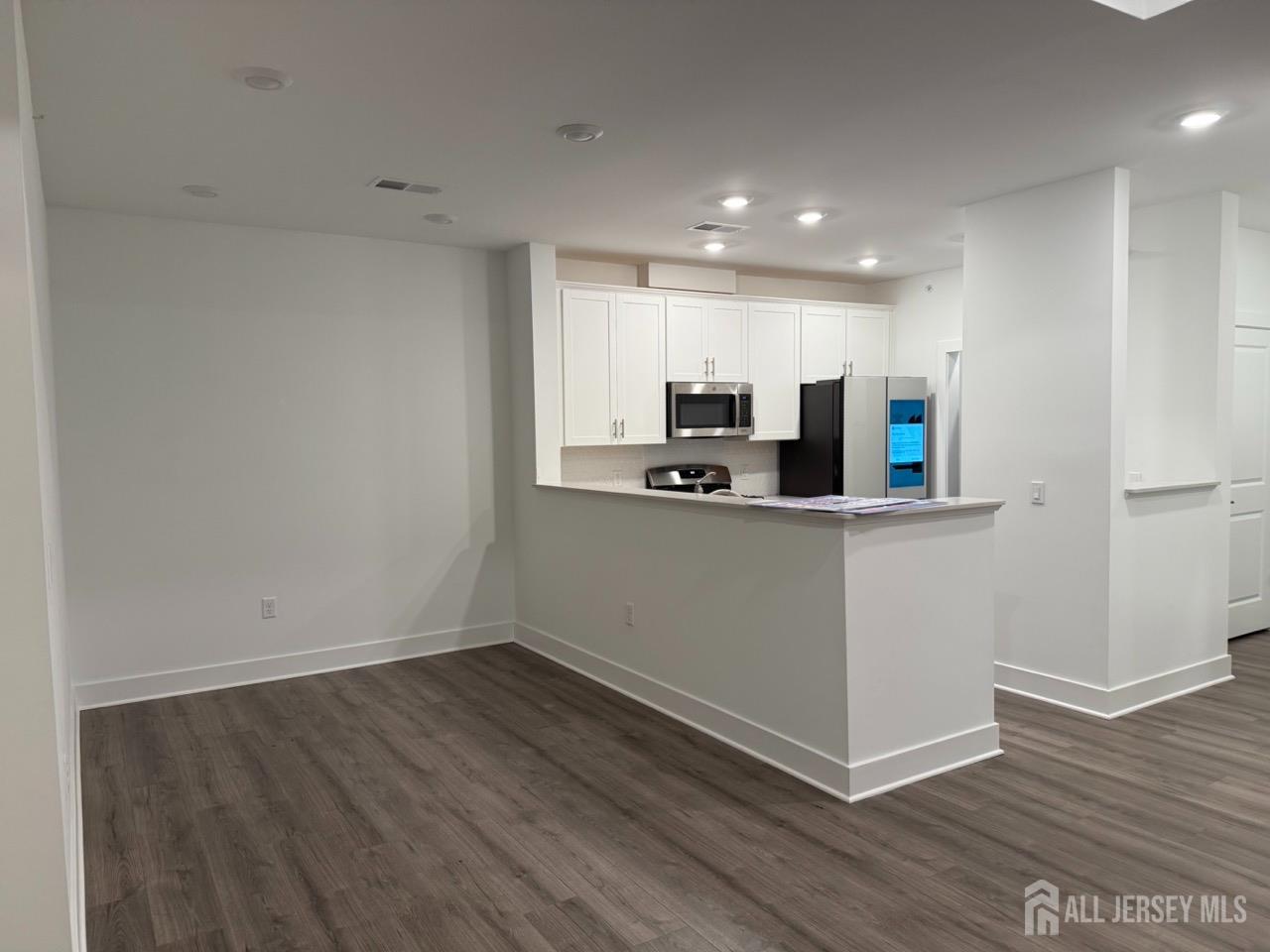 1138 Vanderbergh Boulevard Monroe Township, NJ 08831 - Photo 4 of 38