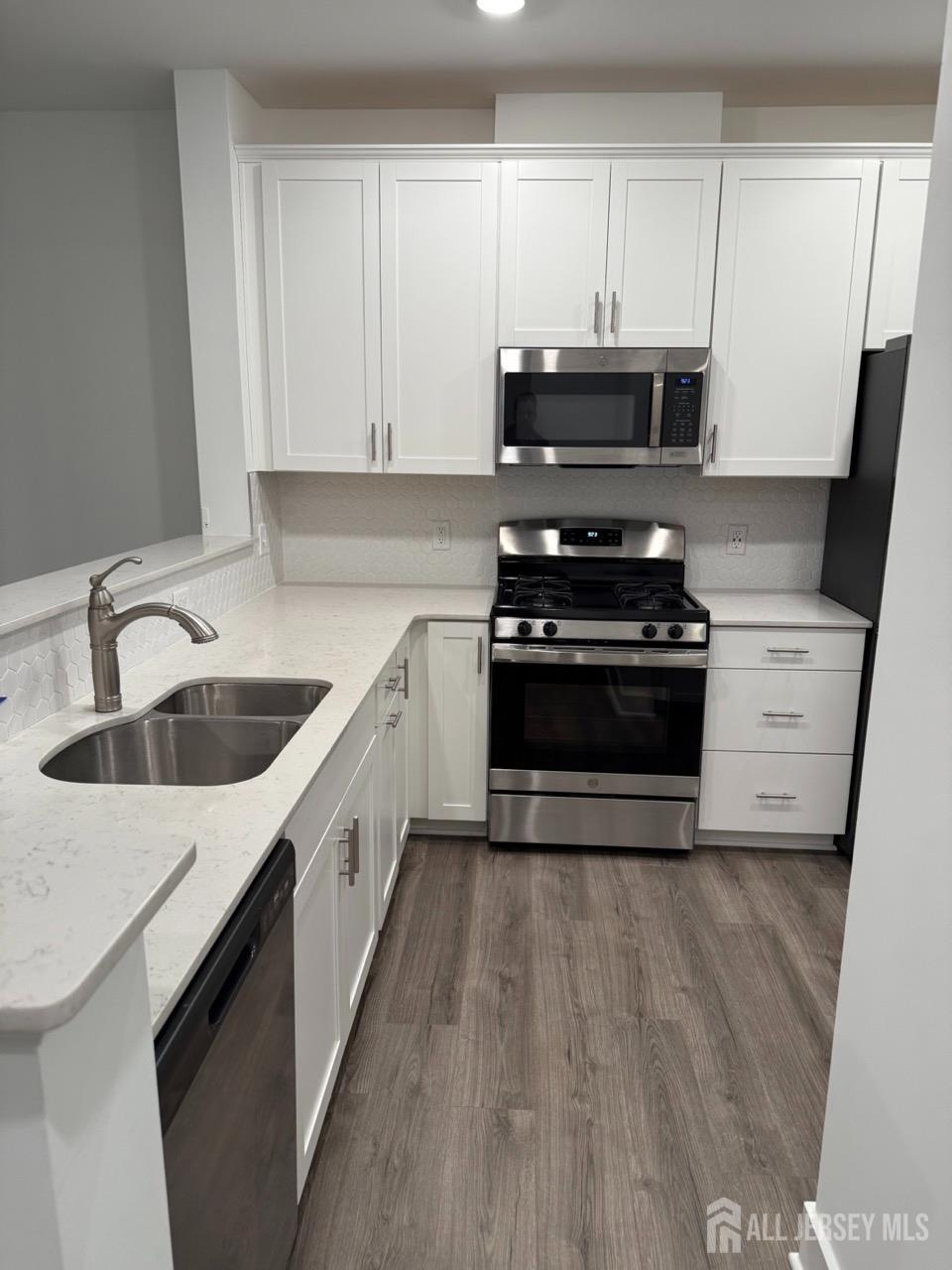 1138 Vanderbergh Boulevard Monroe Township, NJ 08831 - Photo 6 of 38