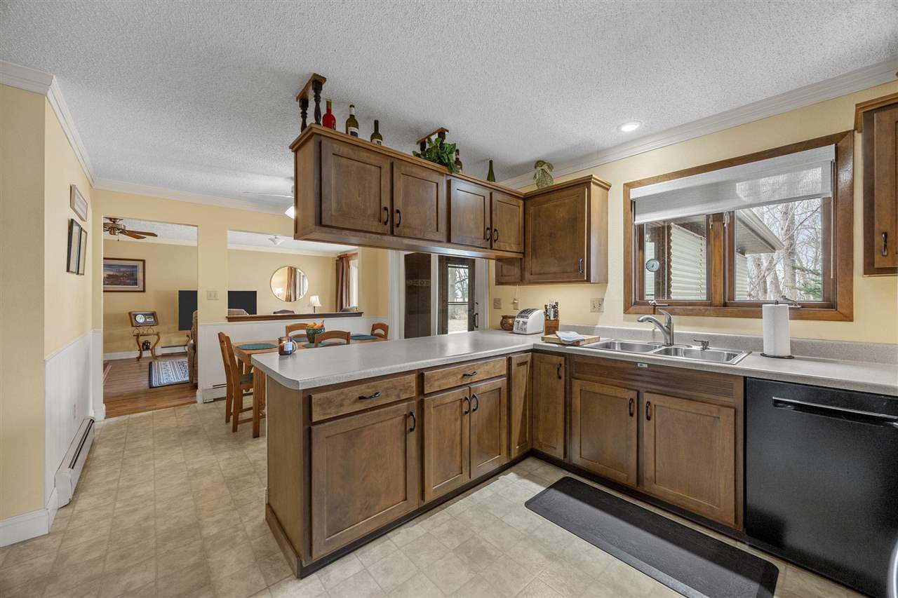 5297 Sand Road Southeast Iowa City, IA 52240 - Photo 24 of 68 Gallery Image 24
