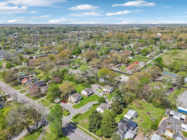 $179,900 | 601 East Grundy Street, Unit B, Tullahoma, TN 37388