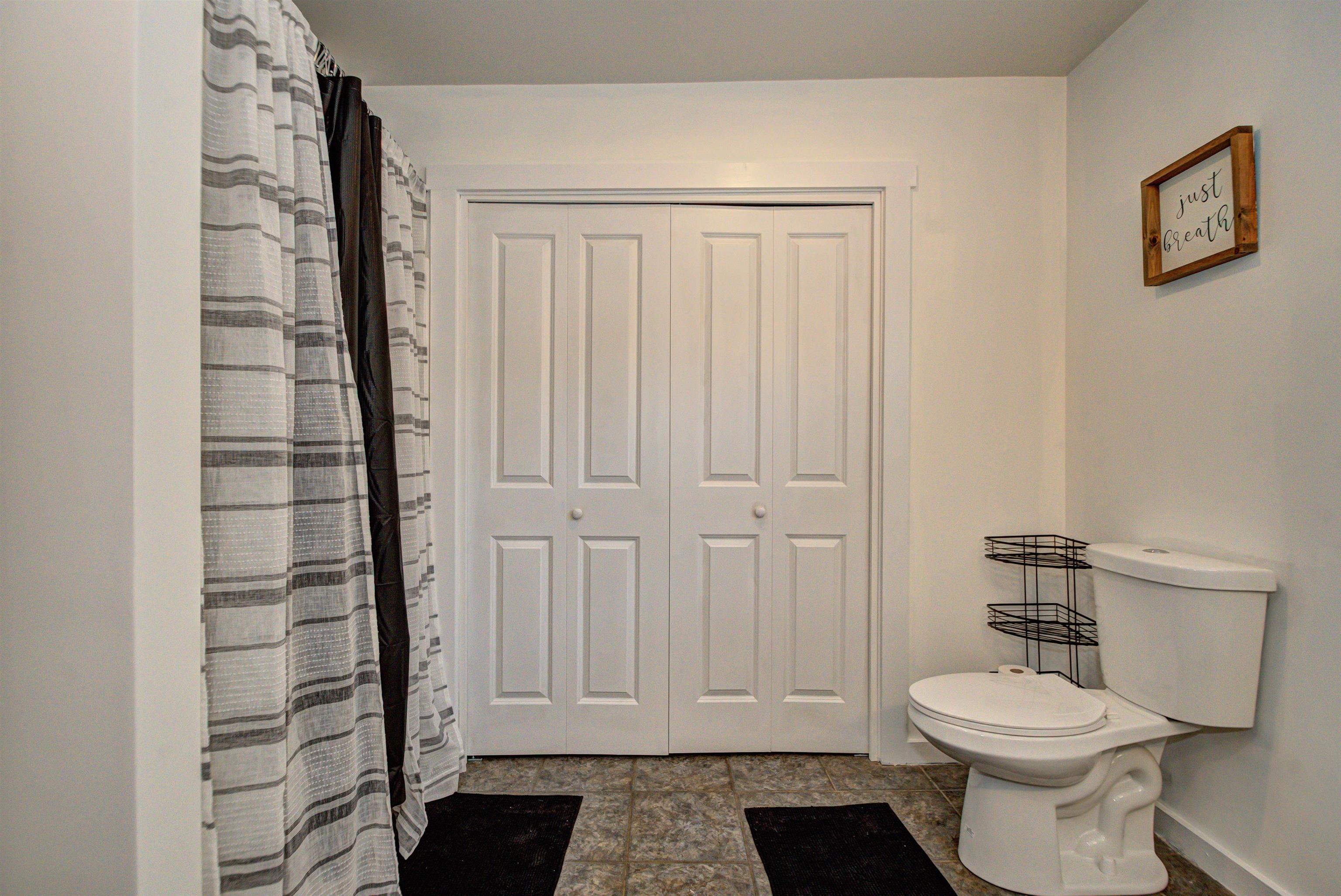 2085 Wellington Road Manchester, NH 03104 - Photo 13 of 27 Gallery Image 13