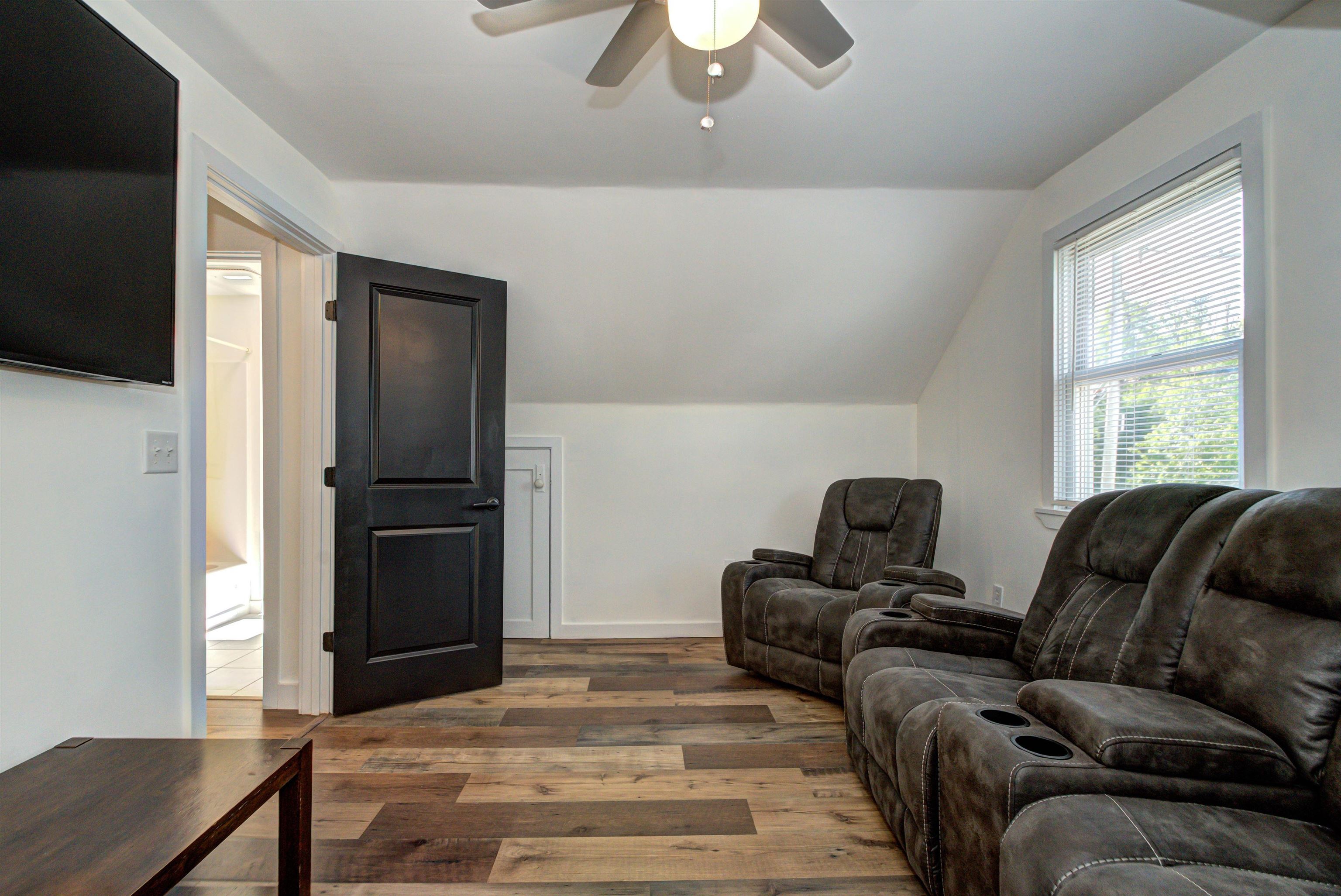 2085 Wellington Road Manchester, NH 03104 - Photo 24 of 27 Gallery Image 24